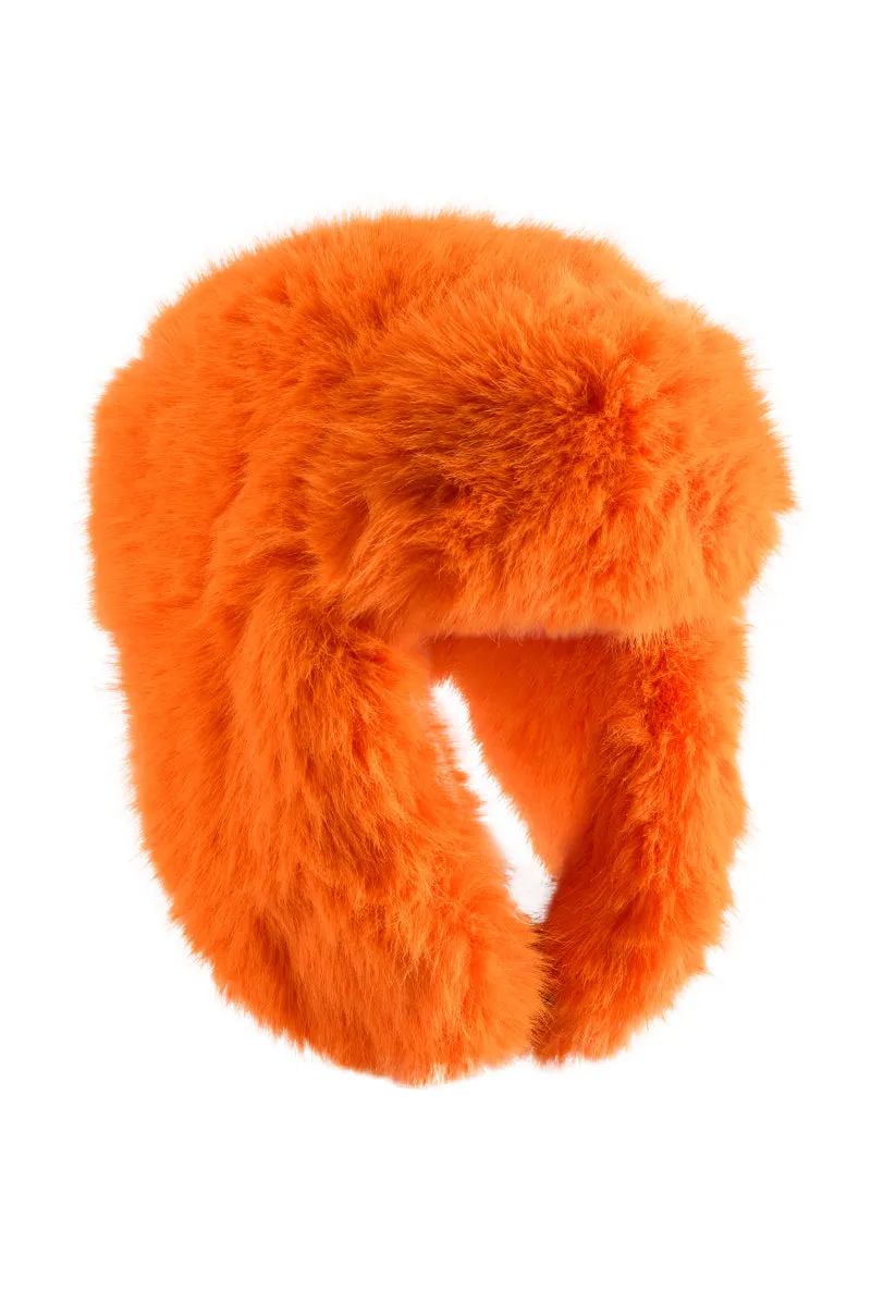 AVI FAUX FUR HAT IN ORANGE