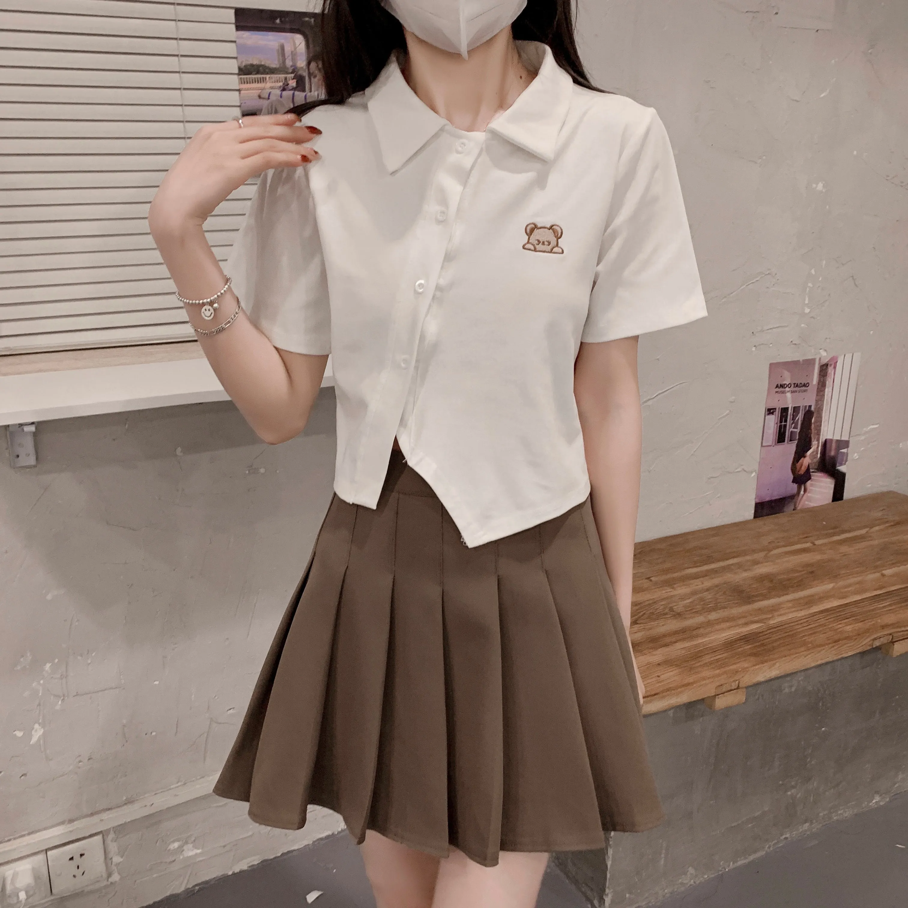 Bear Embroidery Crop Top Polo Collar T-Shirt