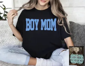 BOY MOM CHECKERED TEE