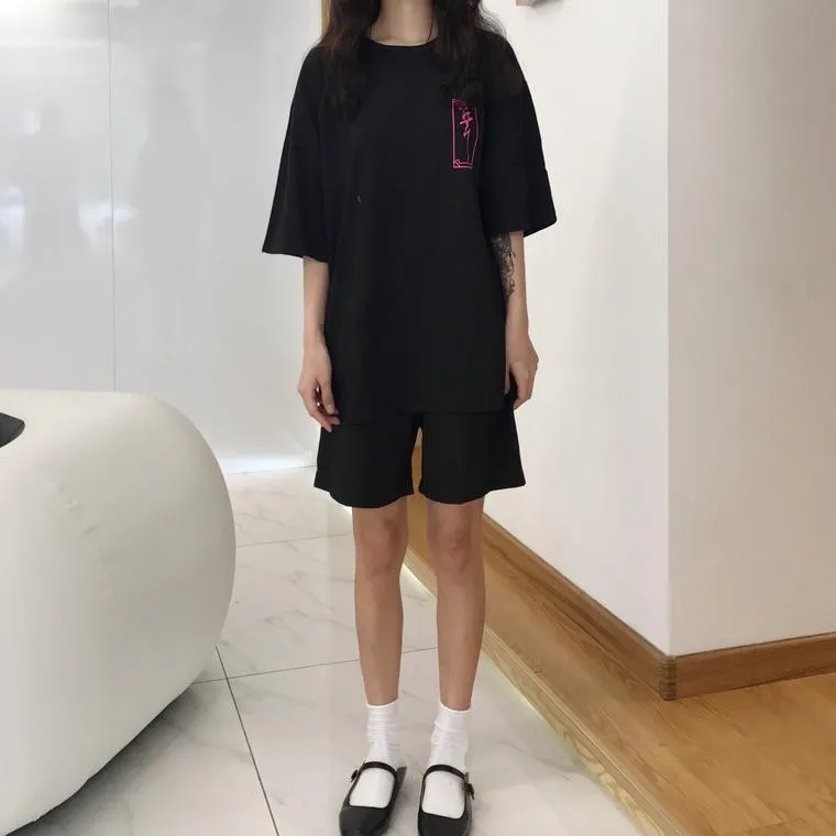 Chinese Woman Back Grunge Print Oversized T-Shirt