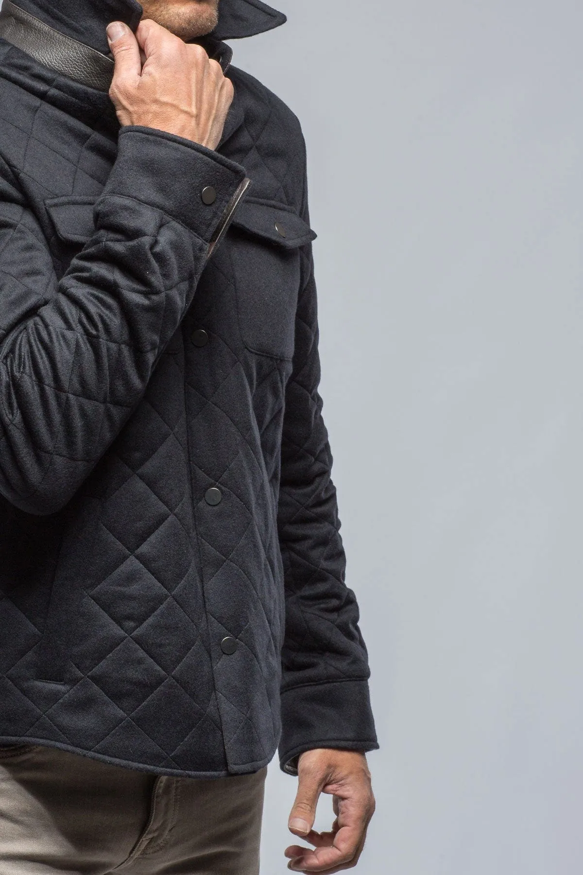Cilindro Cashmere Quilted In Navy