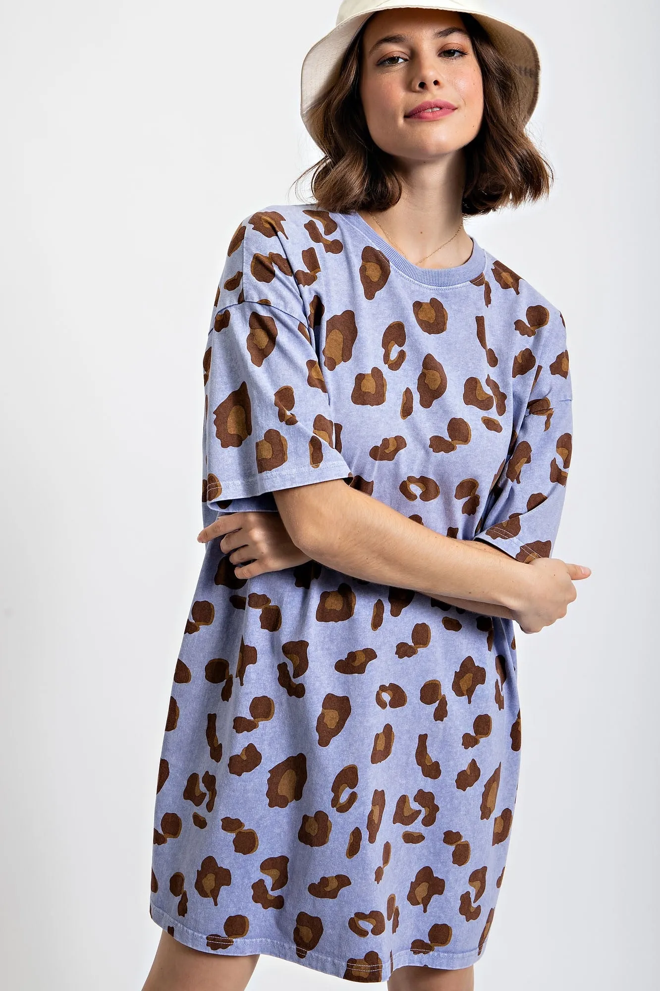 Easel Leopard Animal Print T-Shirt Dress in Peri Blue