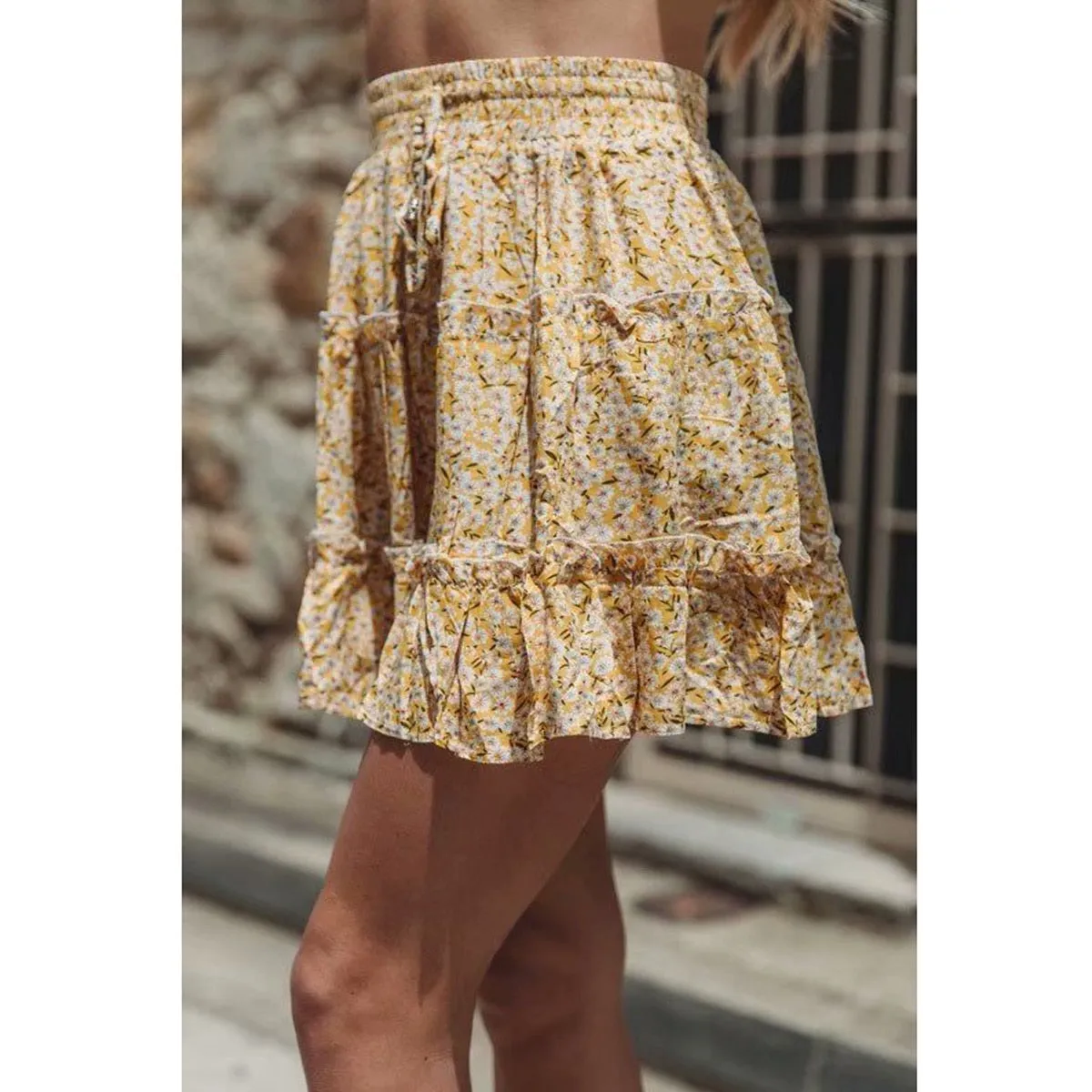 Elastic Waist Ruffle Hem Mini Skirt