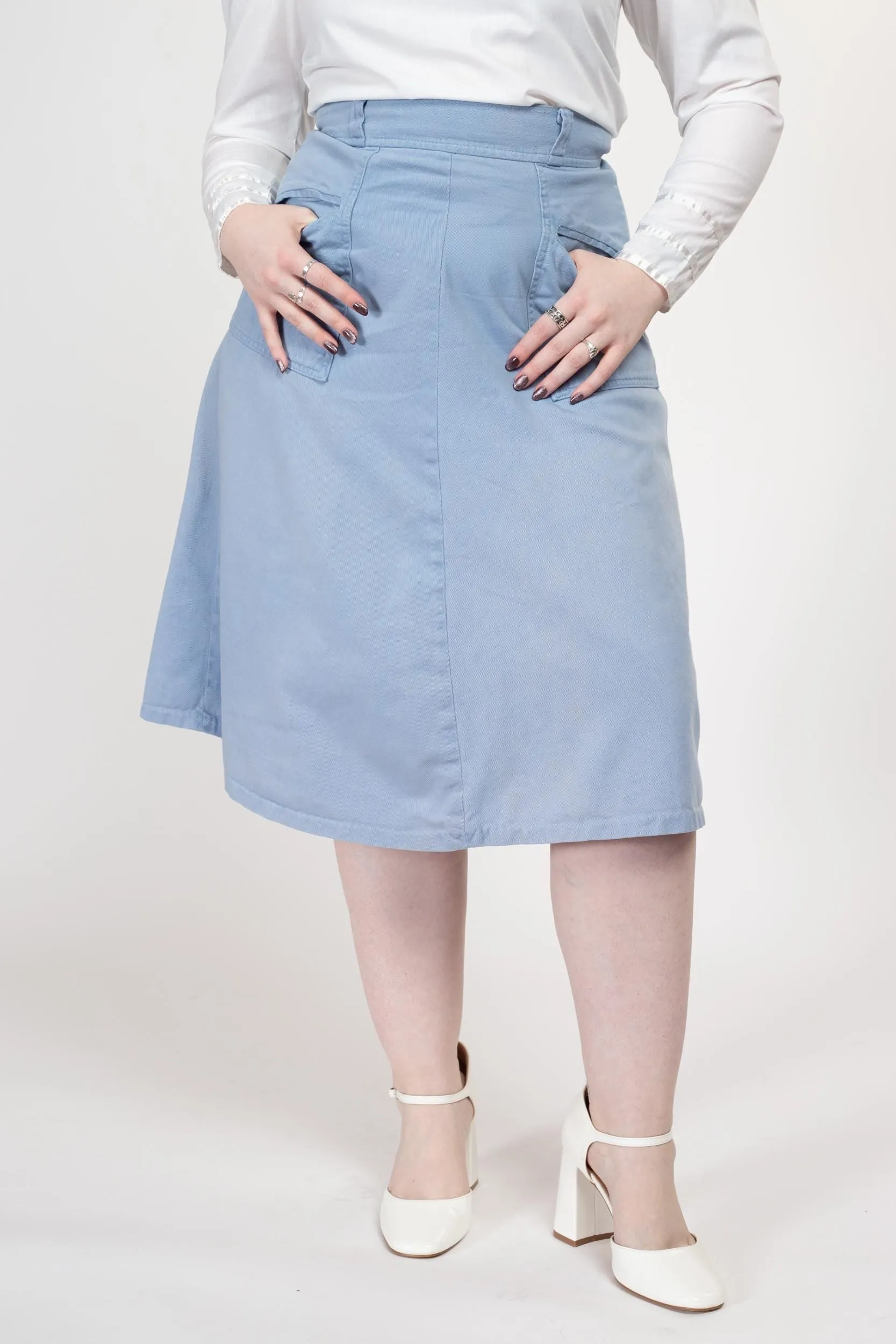 Medium 70s Light Blue Pocket Midi Skirt 29"
