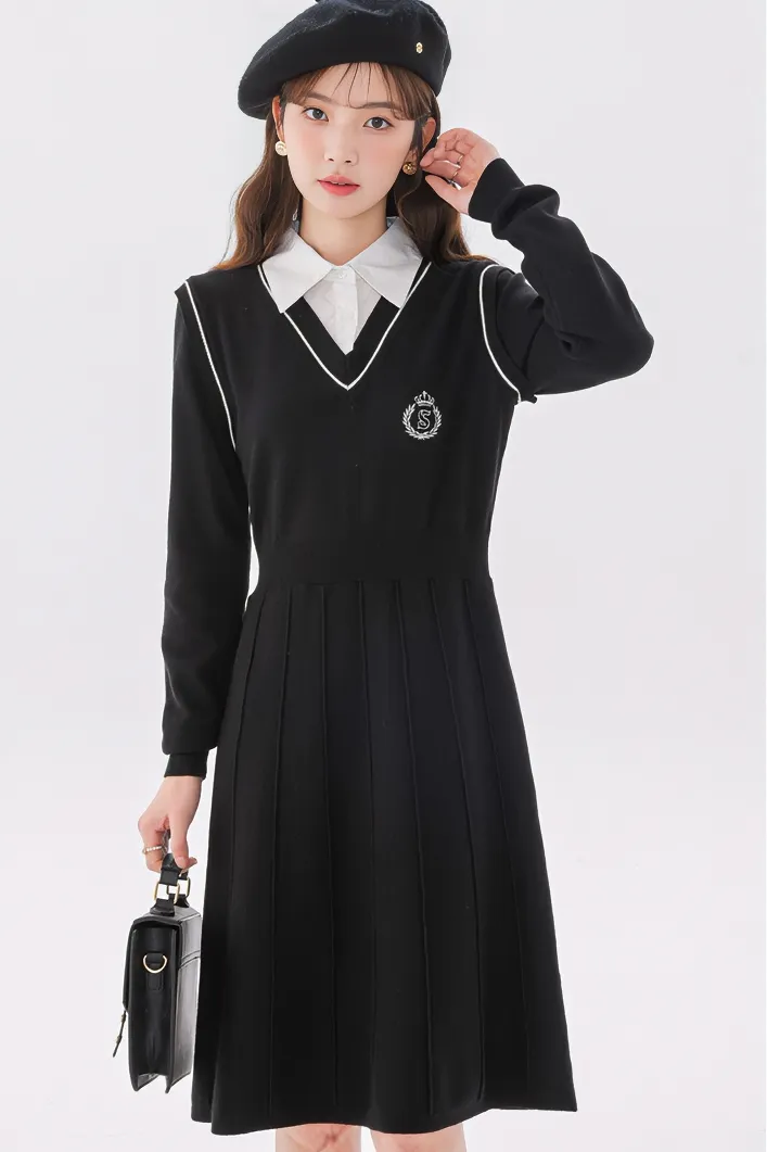 RETRO COLLEGE STYLE KNIT DRESS