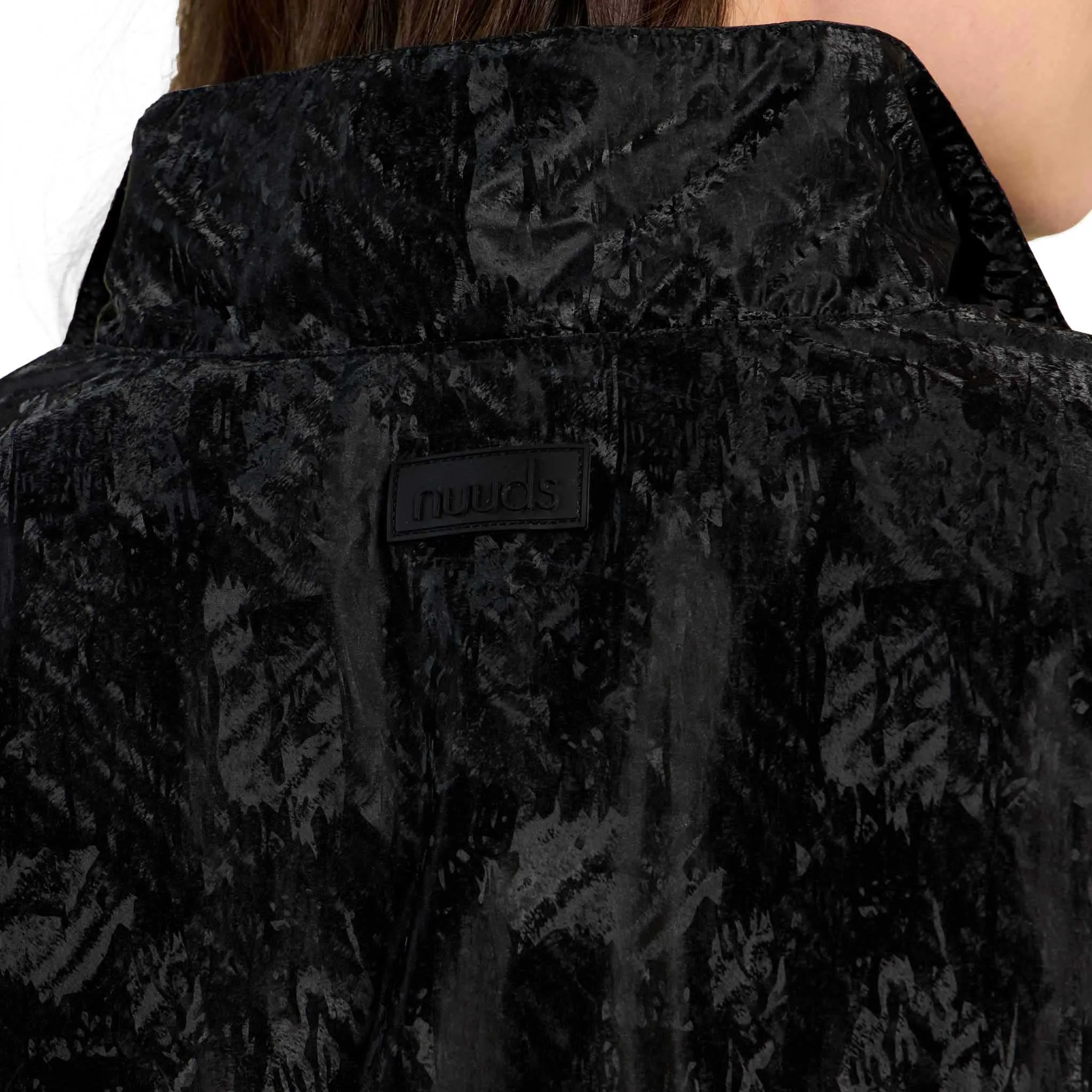 Retro Windbreaker | Black