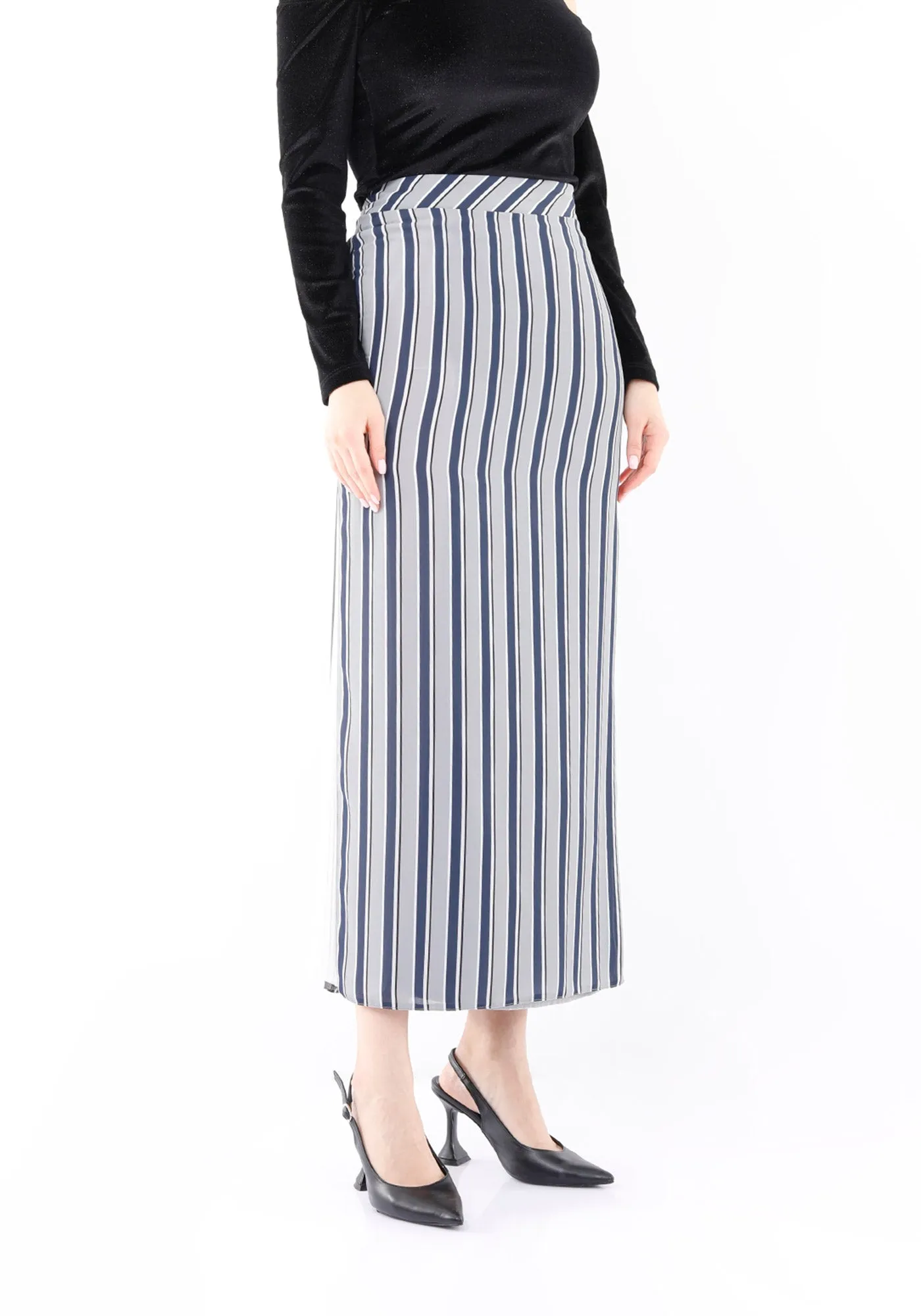 Striped Grey Maxi Pencil Skirt with White Thin Plisse Slit