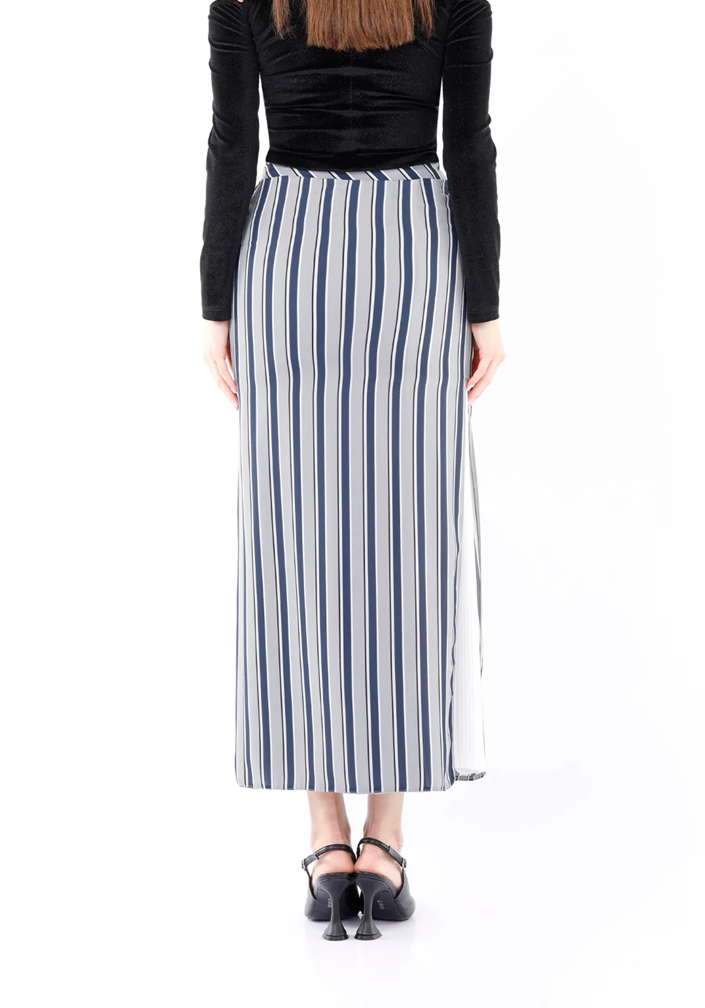 Striped Grey Maxi Pencil Skirt with White Thin Plisse Slit